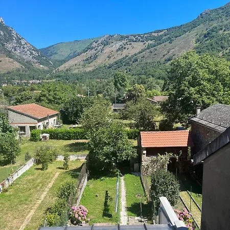 Casa de Férias Maison Du Plateau De Beille Les Cabannes (Ariege)